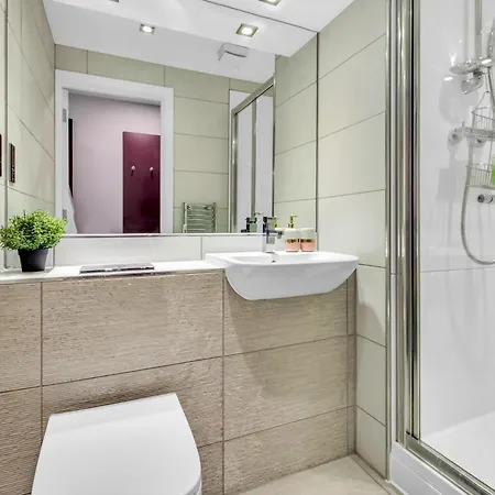 אכסניה The Edge